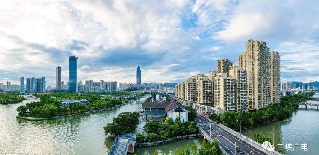 浙江西湖畔,演绎山水画卷深情独白